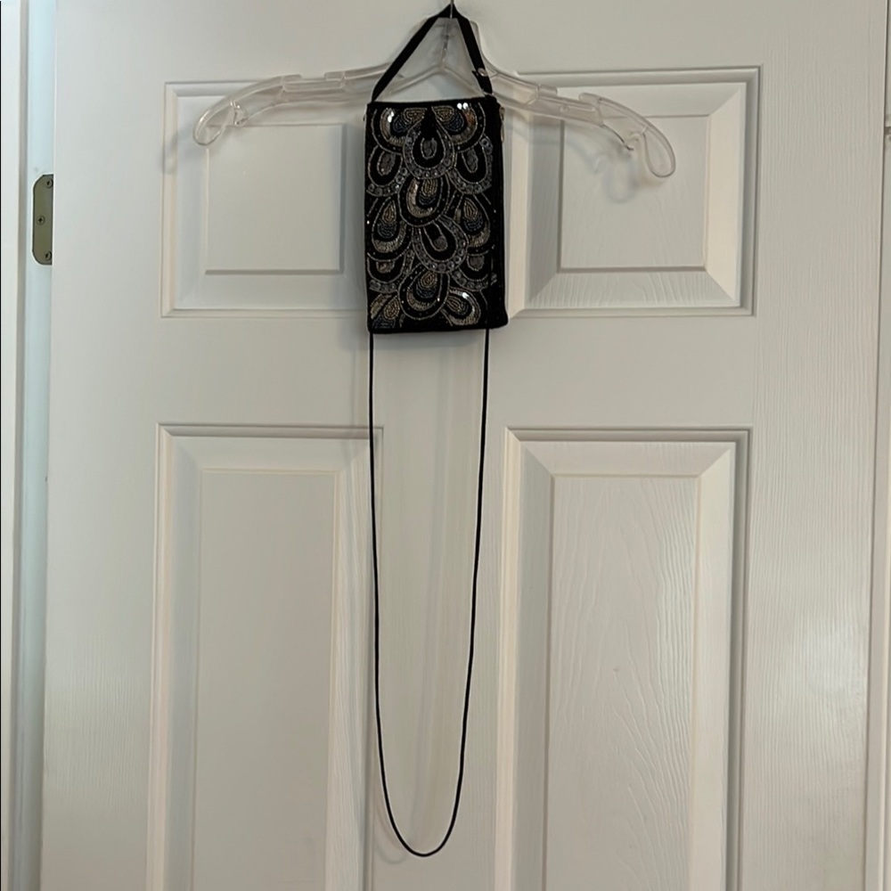 Bamboo Traders Black and Gray Crossbody Club Bag